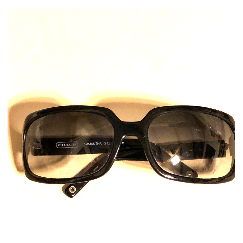 SOLD 🛑Authentic Coach Samantha sunglasses